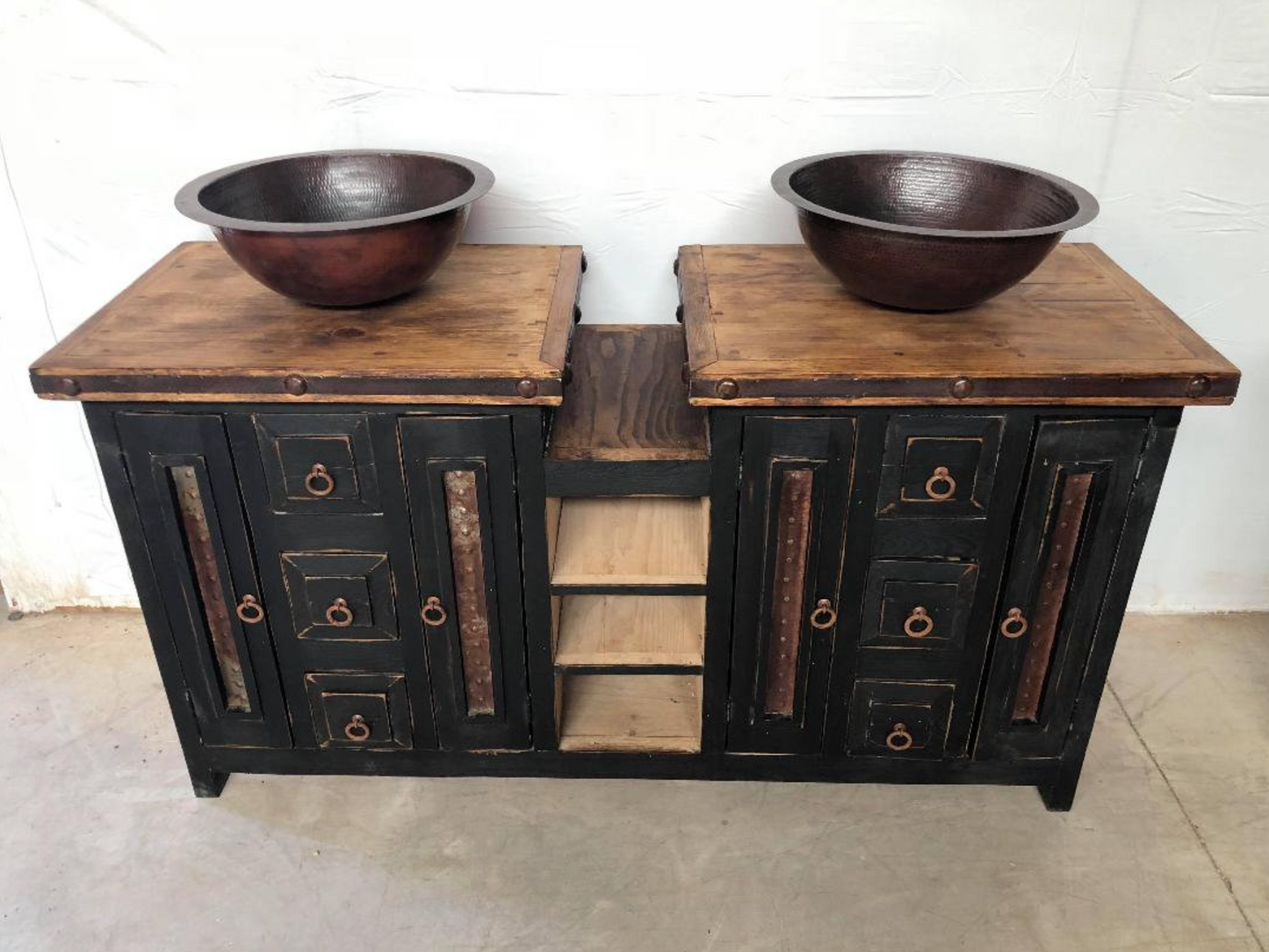 Moreno's - Saint Vincent Bathroom Vanity