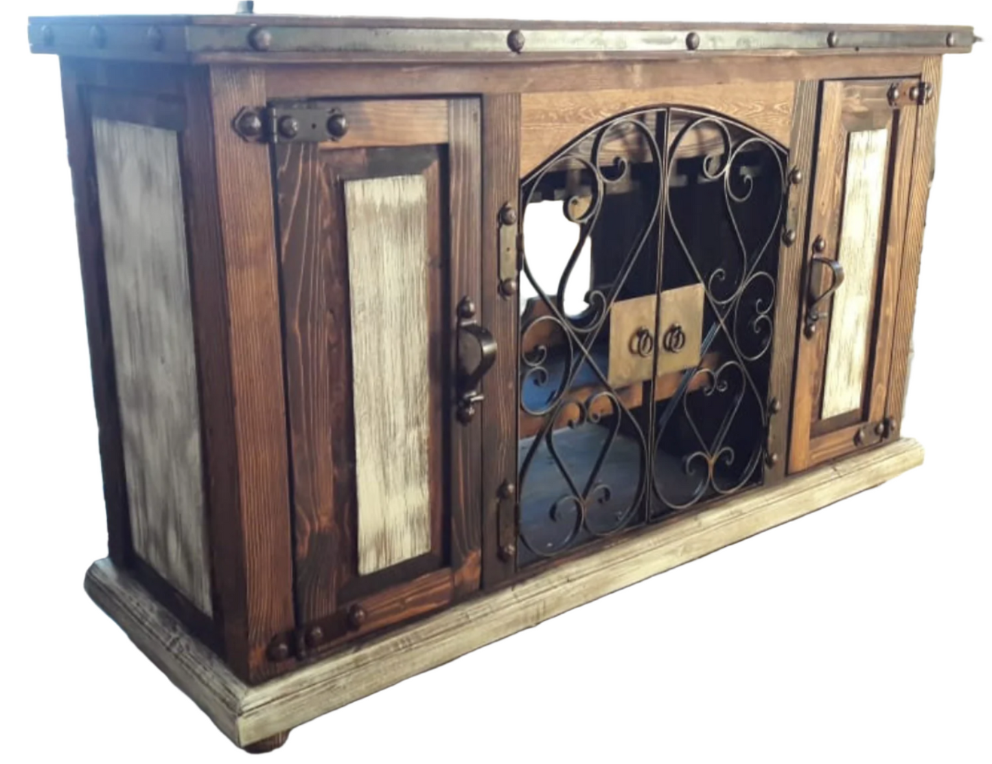 Moreno's - Rustic Middle Age Metal Art Bathroom Vanity