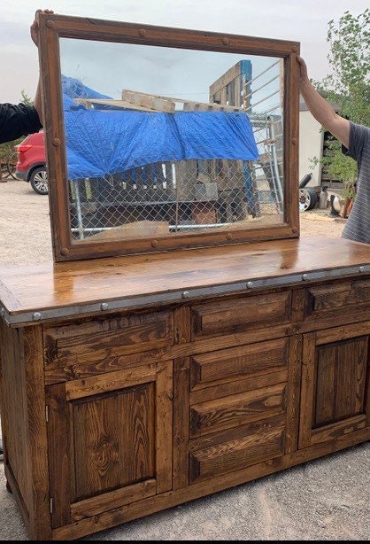 Bathroom vanity