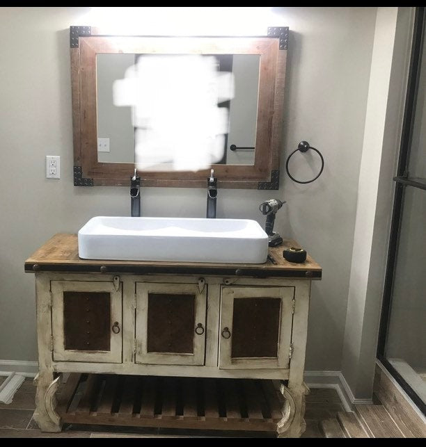 Yugo bathroom vanity